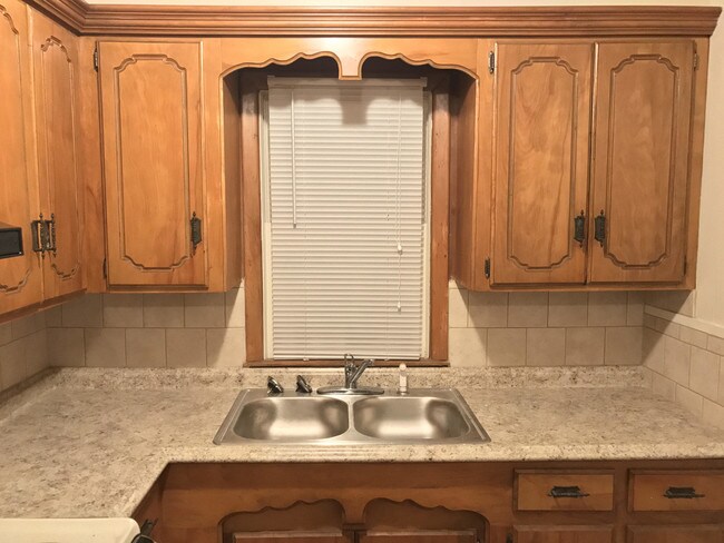 Building Photo - Melton