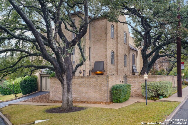 Foto del edificio - 5401 N New Braunfels Ave