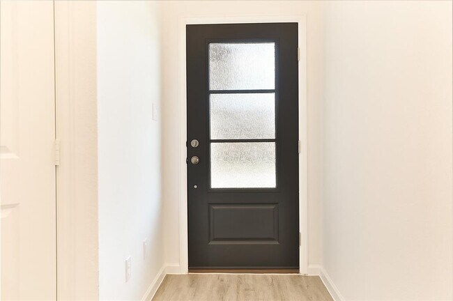 Foto del edificio - 2614 Chestnut Oak Cir