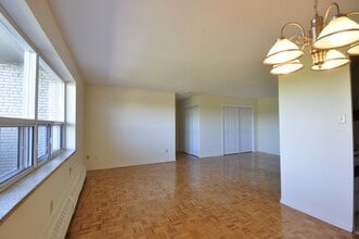 Building Photo - 1265 Sixth Line