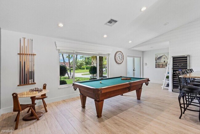 Foto del edificio - 4 br, 2.5 bath House - 13016 La Mirada Cir