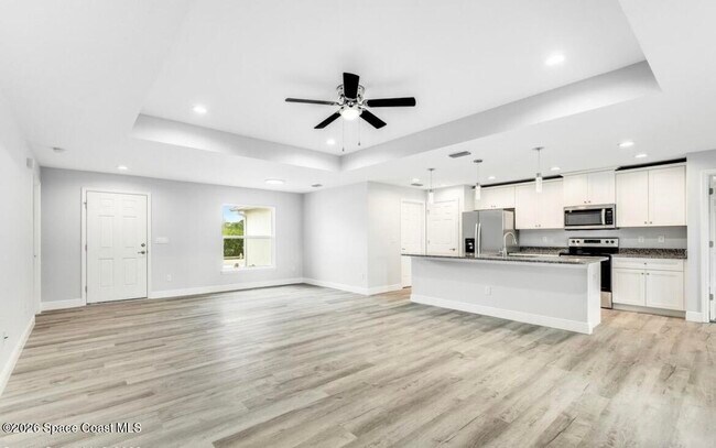 Building Photo - 379 Wilton Ave SW