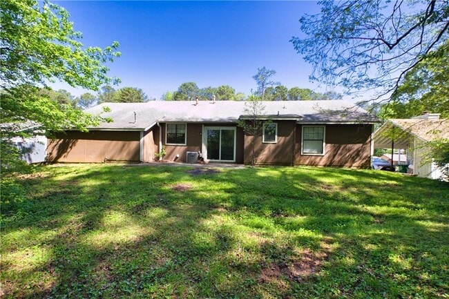Building Photo - 2414 Leslie Brook Dr