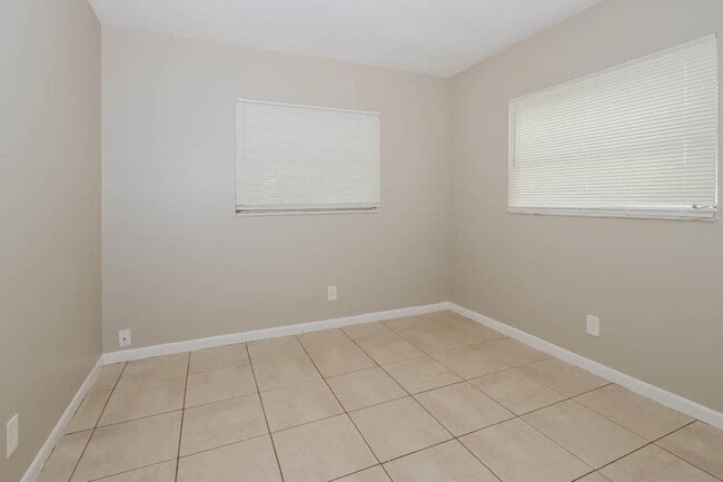 Foto del edificio - 4996 SW 4th St