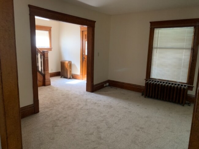 Building Photo - 2467 3rd St