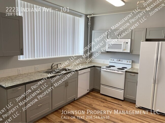 Foto del edificio - Charming, Remodeled 2-Bed Apartment with A...