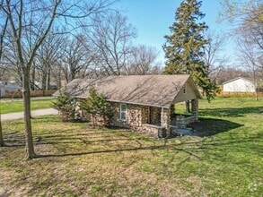 Building Photo - 5430 Oakley Ave