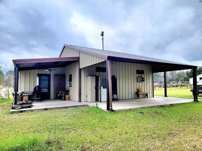 Foto del edificio - 11981 Old County Rd