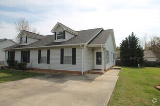 Building Photo - 1077 Farm Pond Ln