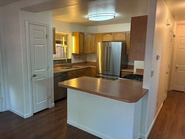 Foto del edificio - Great Quiet 3BR, 2 BA House in Kachina Vil...