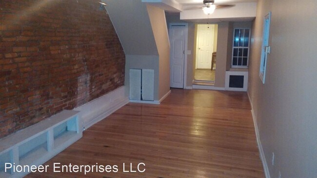 Building Photo - 3 br, 1.5 bath House - 1507 Bank St