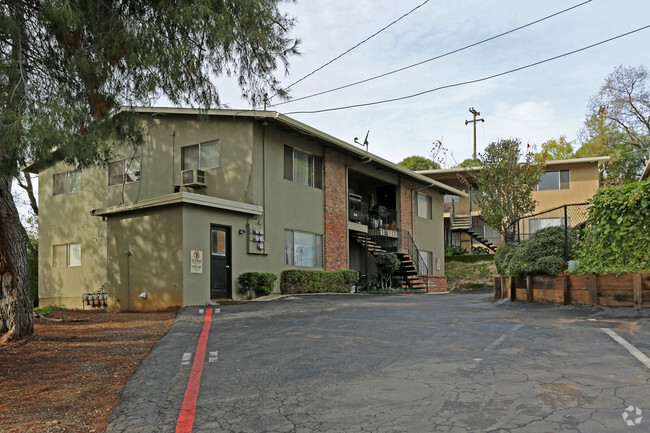 Building Photo - Placer Terrace