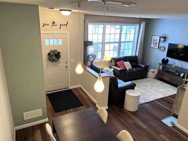 Foto del edificio - 11379 Chisholm Cir NE