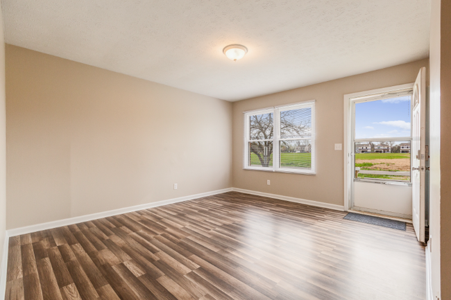 Building Photo - 809 Presidential Pl