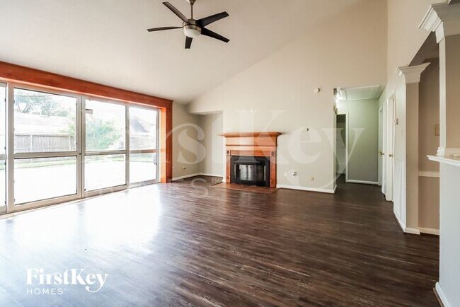 Foto del edificio - 11111 Sageorchard Cir
