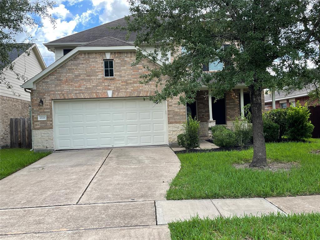 Foto principal - 2721 Hidden Landing Dr