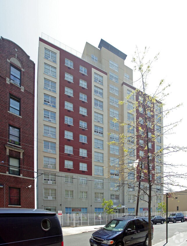 Foto principal - 3322 Decatur Ave