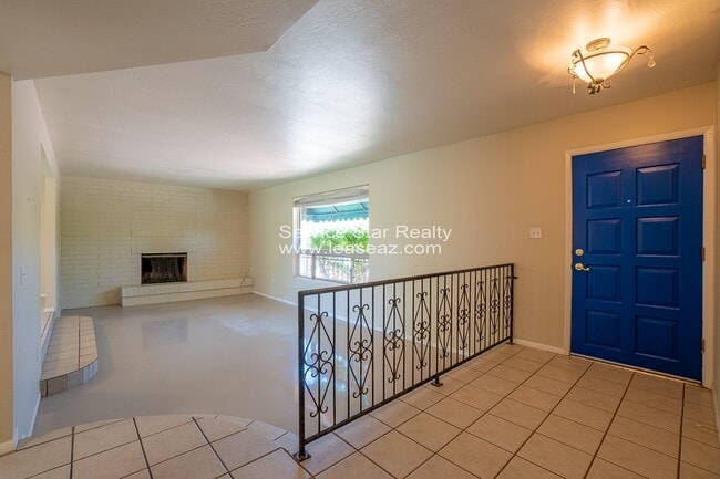 Building Photo - 7117 E Jenan Dr
