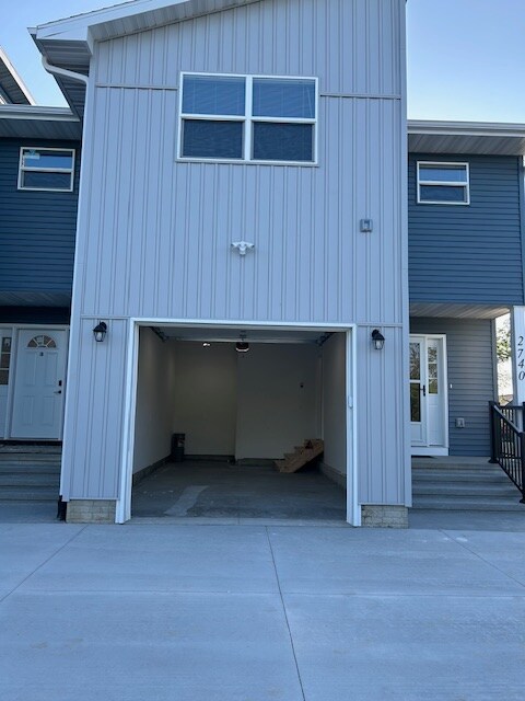 Primary Photo - 2740 L St SW
