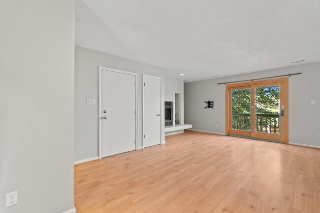 Foto del edificio - 3154 E Ocean View Ave