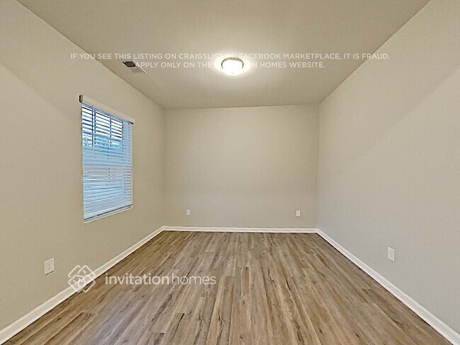 Foto del edificio - 65 Cottontail Ln