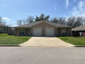 Building Photo - 316 Jeff Gordon Dr