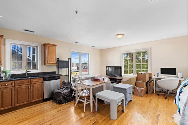 Foto del edificio - 6208 Jackson St