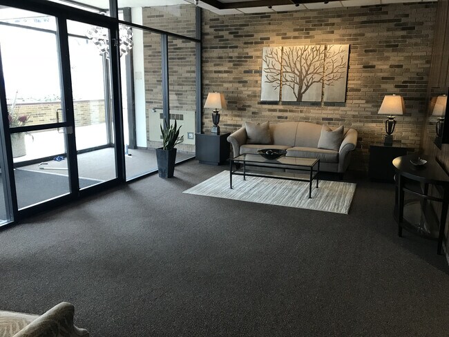 Main Lobby - 207 5th Ave SW