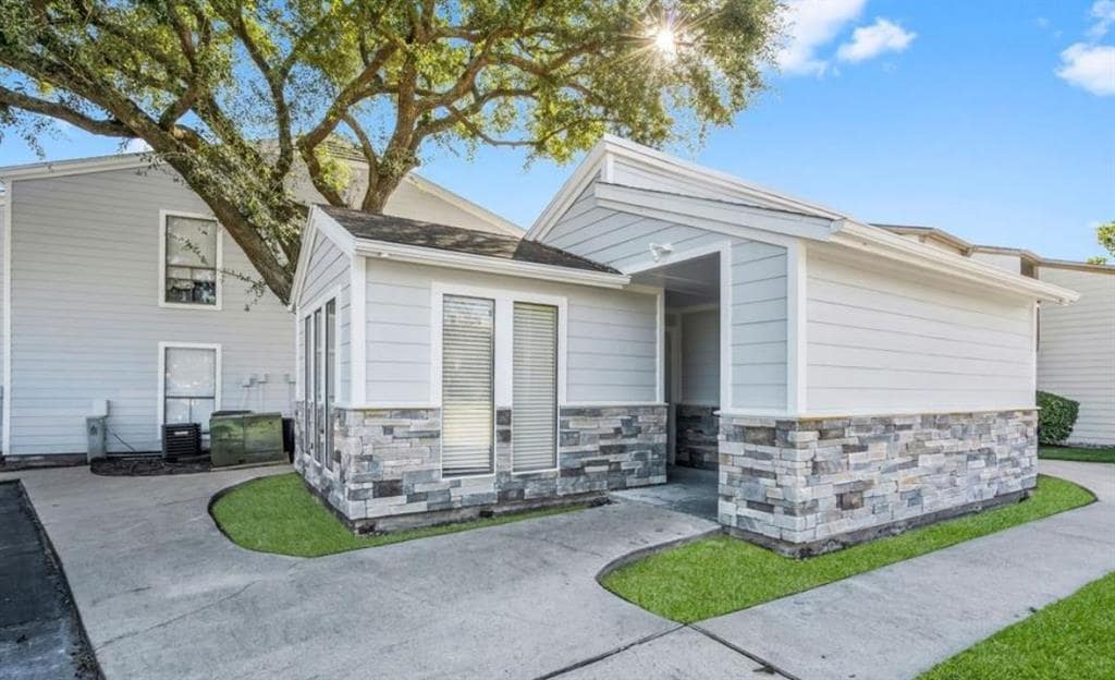 13151 Walden Rd Unit 145, Montgomery, TX 77356 Condo for Rent in