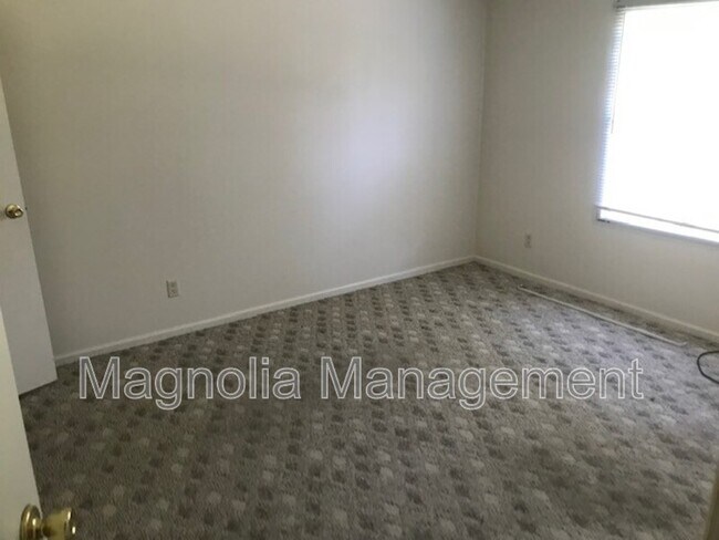 Foto del edificio - 1308 Stagecoach Rd