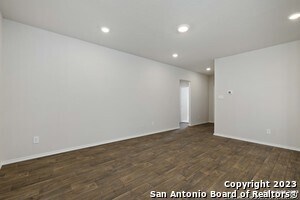 Foto del edificio - 925 Gerardia Ct