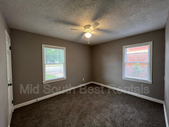 Foto del edificio - 1616 Semmes St