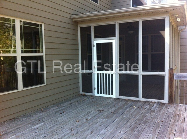 Foto del edificio - 222 Highwoods Pkwy