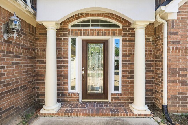 Building Photo - 6642 Redberry Glen Ln