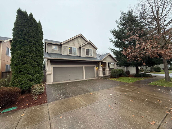 Building Photo - 1182 Throne Dr