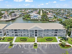 Building Photo - 10684 Gulf Shore Dr
