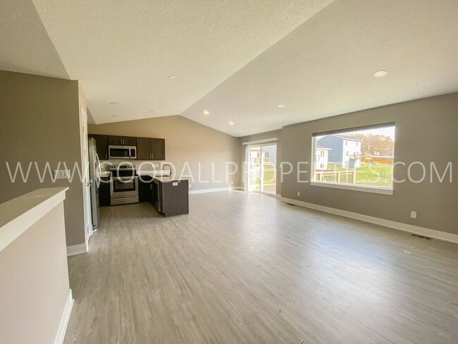Building Photo - 4-Bedroom Walkout Ranch Home in De Soto with Finished Basement & Attached 2-Car Garage