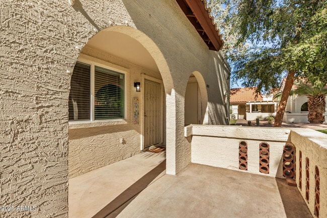 Building Photo - 5136 E Evergreen St