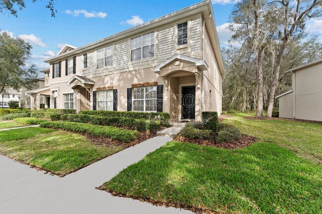 Foto del edificio - 5873 Fishhawk Ridge Dr