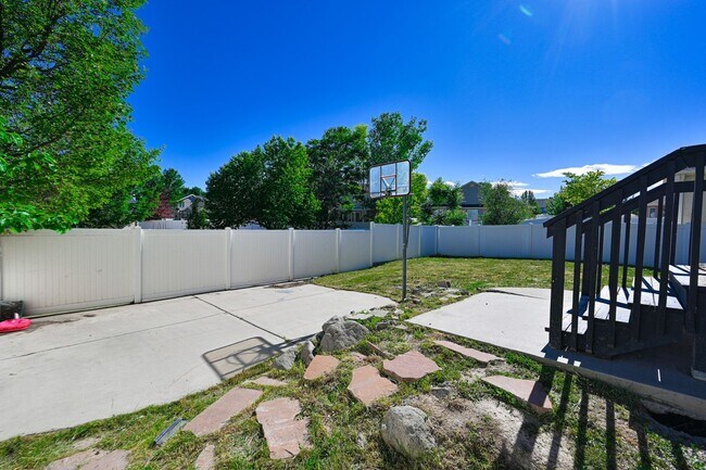 Foto del edificio - Beautiful Home in West Jordan!