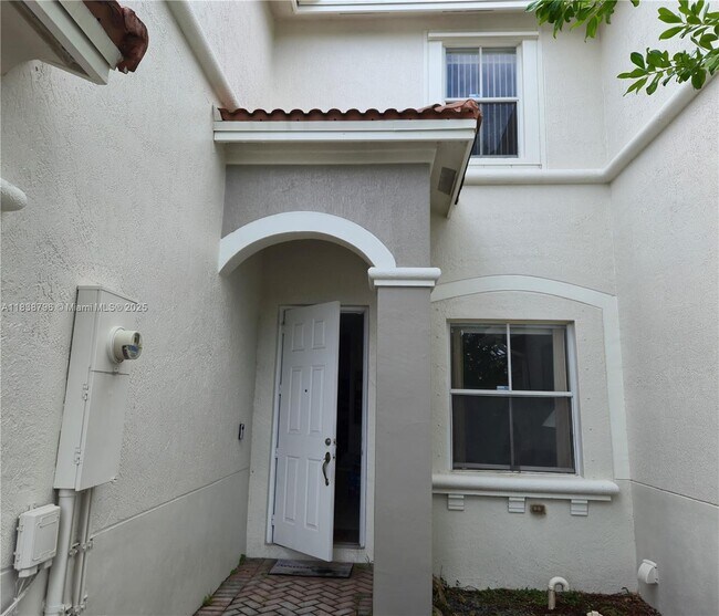 Building Photo - 10934 SW 247th Ter
