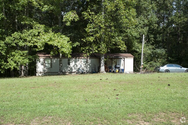 Building Photo - Springwood Dr