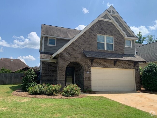 Building Photo - Well Maintained 3 Bedroom Home in The Pres...