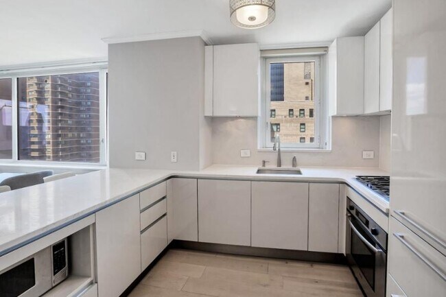 Foto del edificio - 1 bedroom in New York NY 10019
