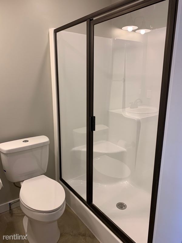 Foto del edificio - 1 br, 1 bath Townhome - 114 Caldwell St