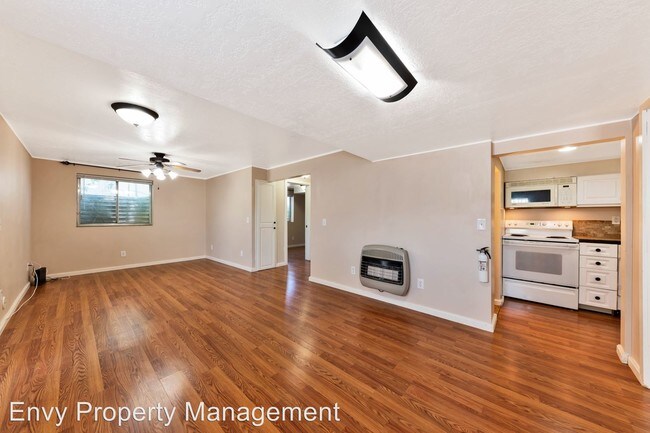 Building Photo - 898 E 625 S