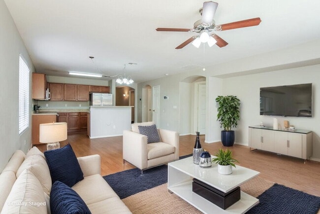 Foto del edificio - 372 S 151st Ave