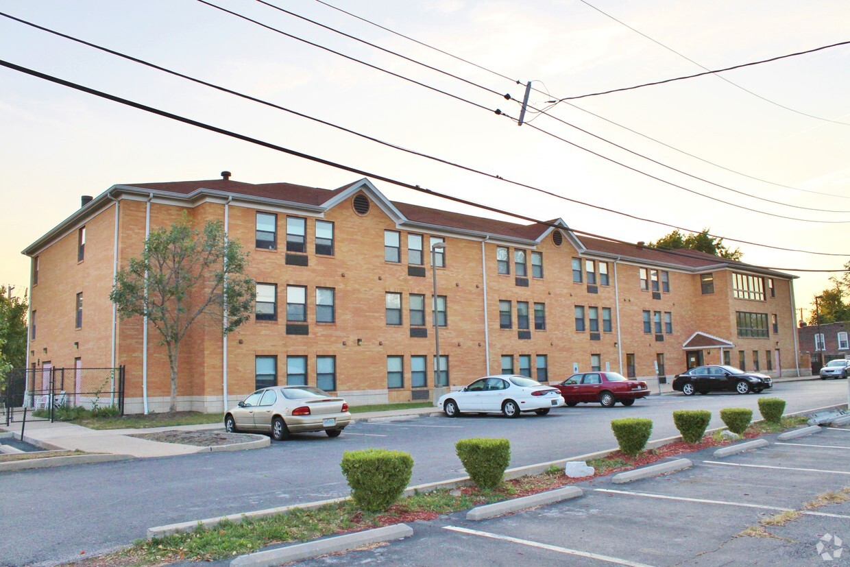 Primary Photo - Latter Glory Manor Apartments