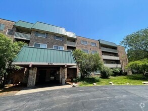 Building Photo - 675 Grove Terrace