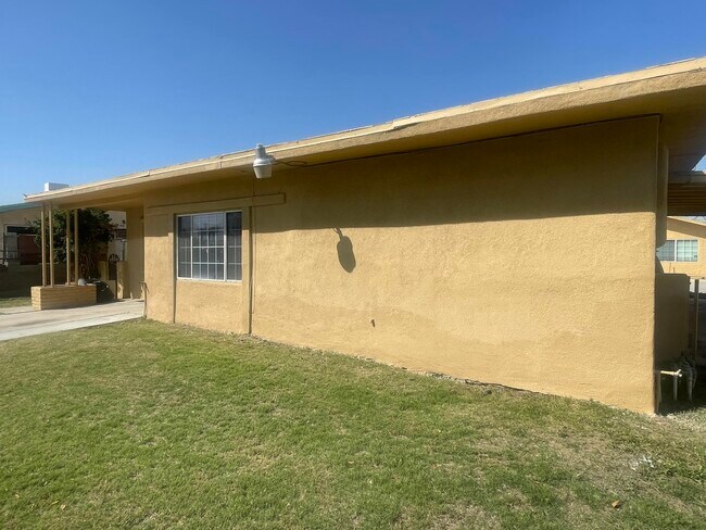 Foto del edificio - 81406 S Palo Verde Dr